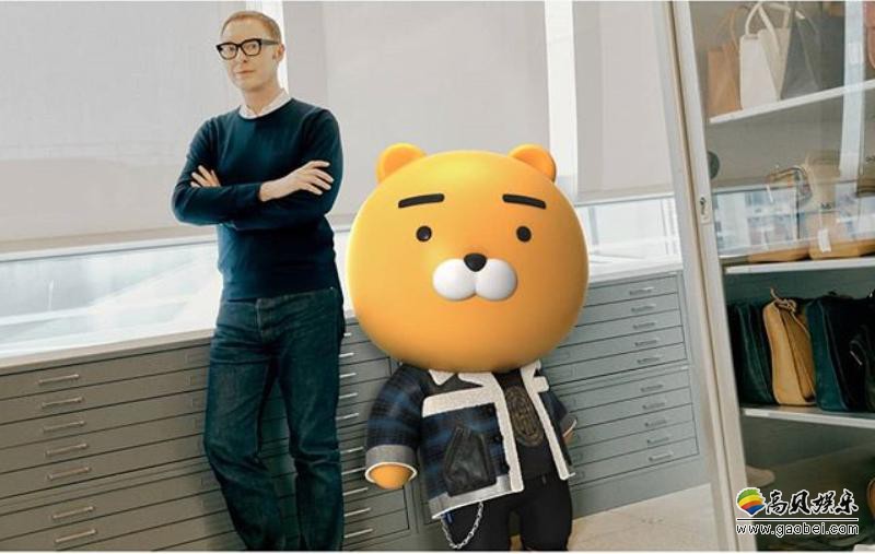 ryan获邀前往美国纽约出席时装周活动,拍摄了从出国到抵达纽约行程