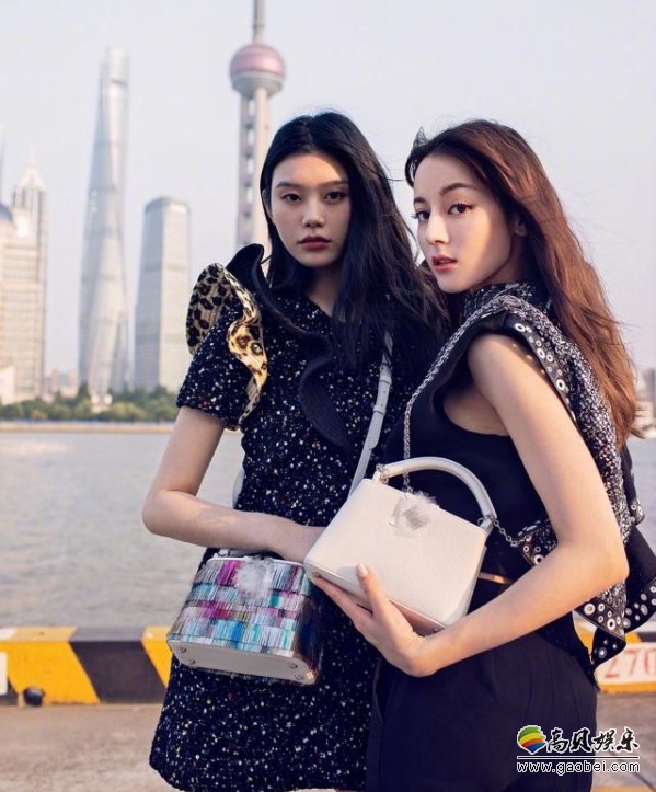 奚梦瑶晒出时尚美照！身穿黑色亮片碎钻连衣裙，与迪丽热巴合作时尚大片