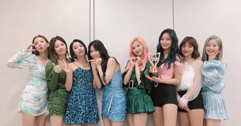 MBC Music《Show CHAMpion》TWICE新主打歌成为10月首周冠军得主