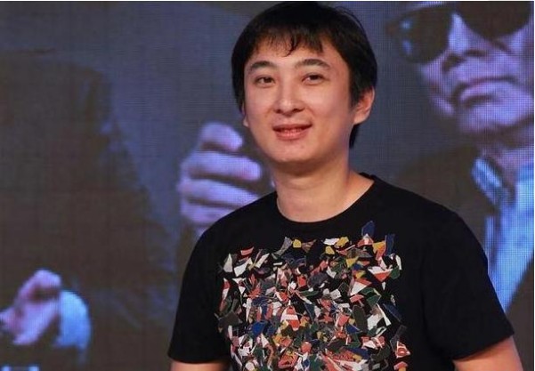 王思聪一行人现身四川视频被曝光，王思聪带着新女友去大熊猫基地看熊猫