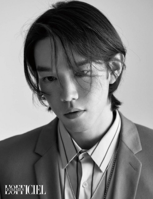 韩国歌手kevin oh的一组最新杂志写真在网上曝光,吸引了广大粉丝的