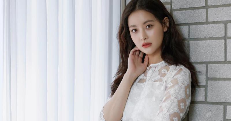 即将带著新作回归的吴涟序最近也签入了新东家,期待她有更多活跃的活动 即将带著新作回归的吴涟序最近也签入了新东家,期待她有更多活跃的活动