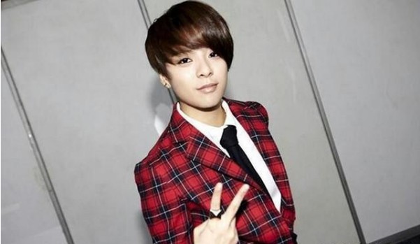 f(x)Amber获悉崔雪莉死讯后暂停个人活动！将从美国飞往韩国吊唁崔雪莉