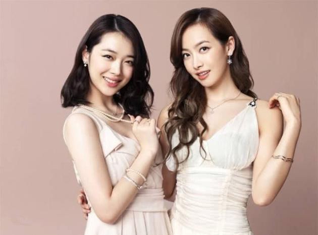 网友称宋茜连夜赶往韩国见好姐妹雪莉最后一面“感觉她看上去也很疲惫”