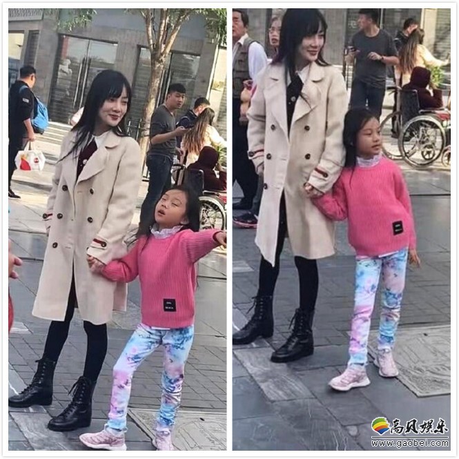 网友北京前门大街偶遇李小璐、甜馨母女俩！母女两个人外出游玩打扮时髦