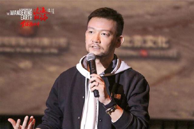 《终结者：黑暗命运》首映礼！《流浪地球》导演郭帆现身为主创送上礼物