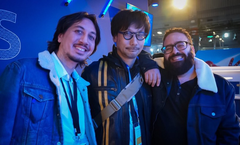 小岛秀夫前往参加巴黎游戏周，他在展会现场开启交际模式！晒出各种合影