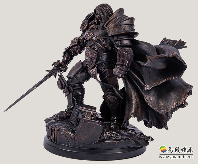 《魔兽争霸3：重制版》国服官网限量典藏版实体礼包！阿尔萨斯树脂雕像