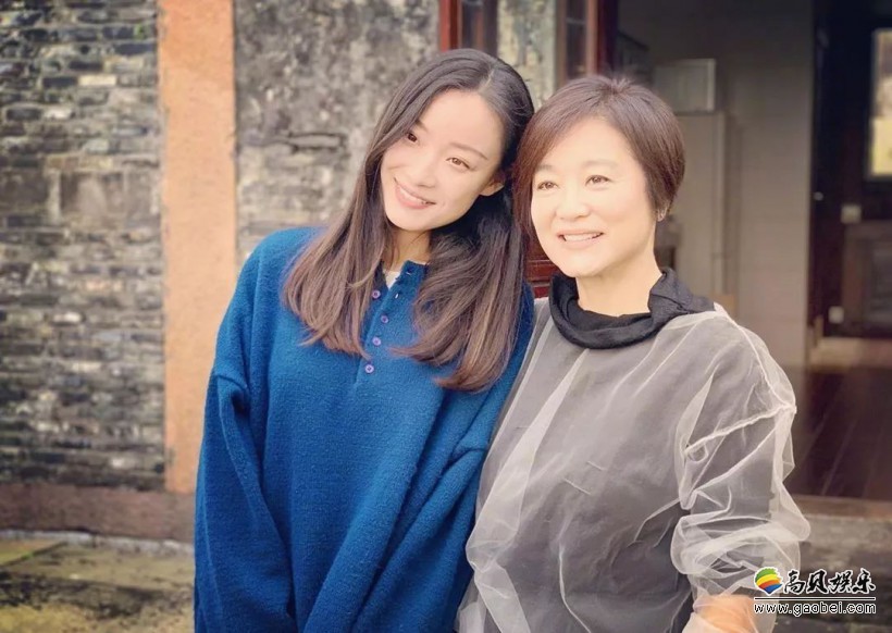 倪妮现身乌镇戏剧节，在当地成功追星林青霞！倪妮激动晒出与林青霞合影