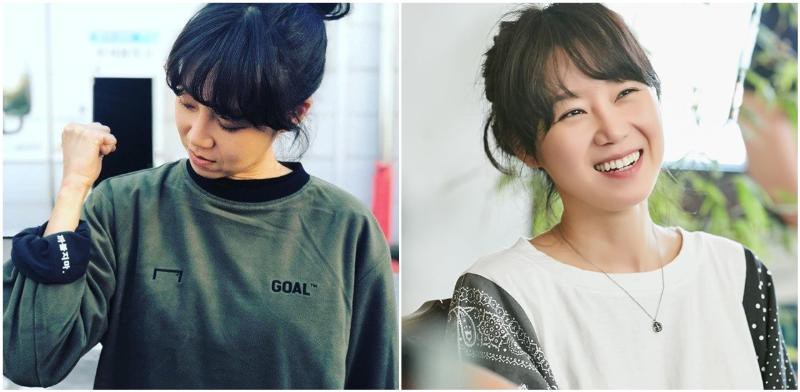 《山茶花开时》孔晓振穿著「队服」举起袖子，袖子有一句话「不要捣蛋」