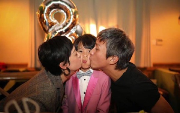 12日是邓超、孙俪儿子等等八岁生日，孙俪通过微博发文晒照！为儿子庆生