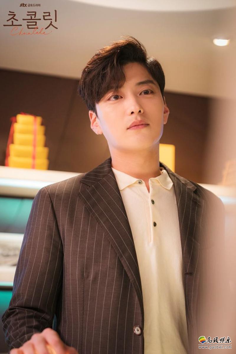 新剧巧克力主演尹启相河智苑张胜祖人物海报公开质感真的太美