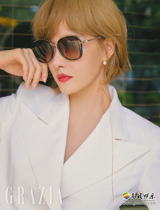 金宣儿不久前飞往巴厘岛拍摄了一组杂志写真照！“韩流女王”时尚摩登范