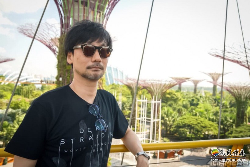 推特网友晒出照片，发现小岛秀夫携《死亡搁浅》登上新加坡《海峡时报》