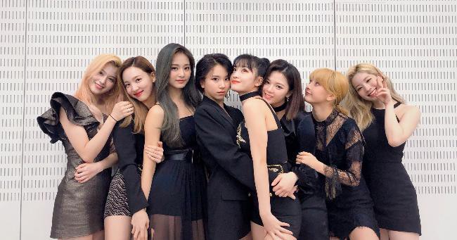 TWICE第二张日语正规专辑发行满一周，而她们也再度征服Oricon单周榜