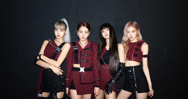 YG透露「BLACKPINK女团目前正在录制多首新歌，目标於2020年初回归」