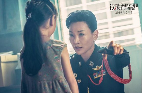 《误杀》凭借大胆突破现实题材、演员出色演技和精彩剧情，获得一致盛赞