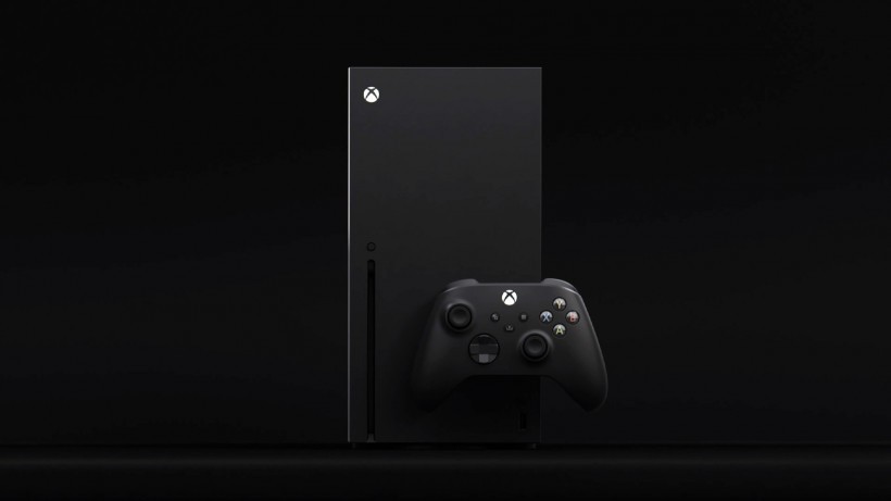 微软公布Xbox“X系列”新主机！外媒将“X系列”与其他主机外观做对比