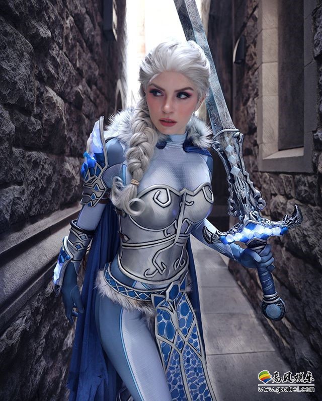 来自美国的COSER：Kirstin带来一版不一样的《冰雪奇缘2》冰雪女王艾莎
