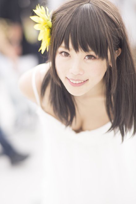 日本樱花妹Coser いくみ！粉嫩可爱双峰以及软Q蜜腿跟，累积了不少人气