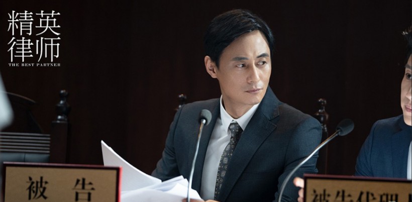 近日《精英律师》曝光剧照“全员演技派”的阵容更是引发观众新一轮期待