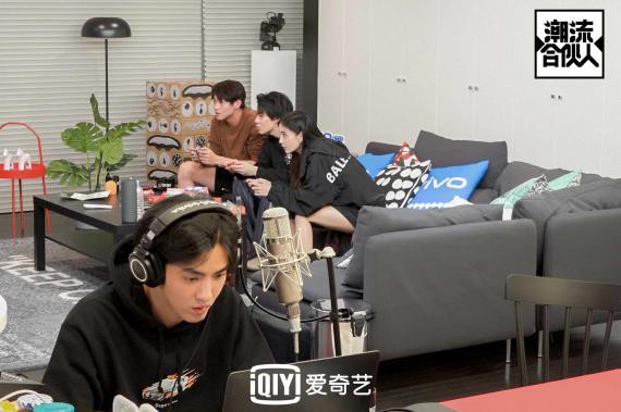 《潮流合伙人》将开启爆笑饭局时间!吴亦凡袒露创作《大碗宽面》不开心 《潮流合伙人》将开启爆笑饭局时间!吴亦凡袒露创作《大碗宽面》不开心