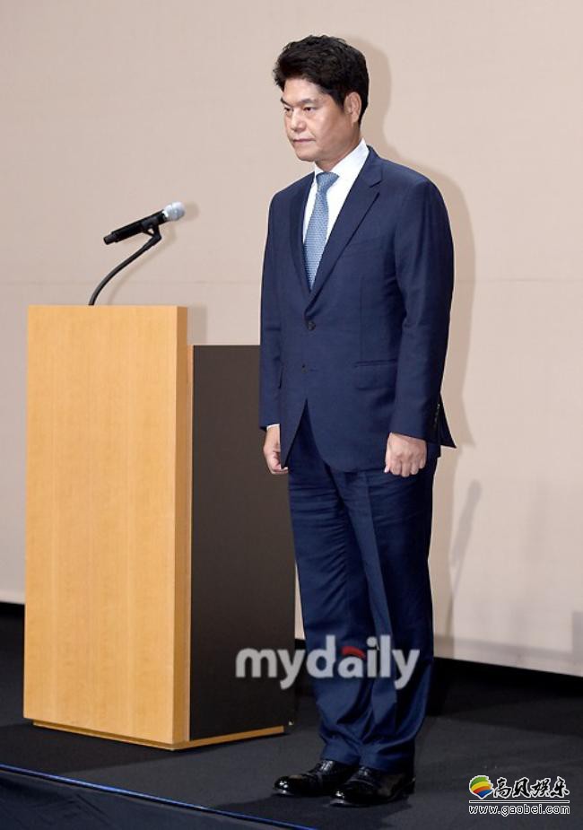 韩国CJ ENM代表理事首尔麻浦区上岩洞CJ ENM办公大楼举行新闻发布会