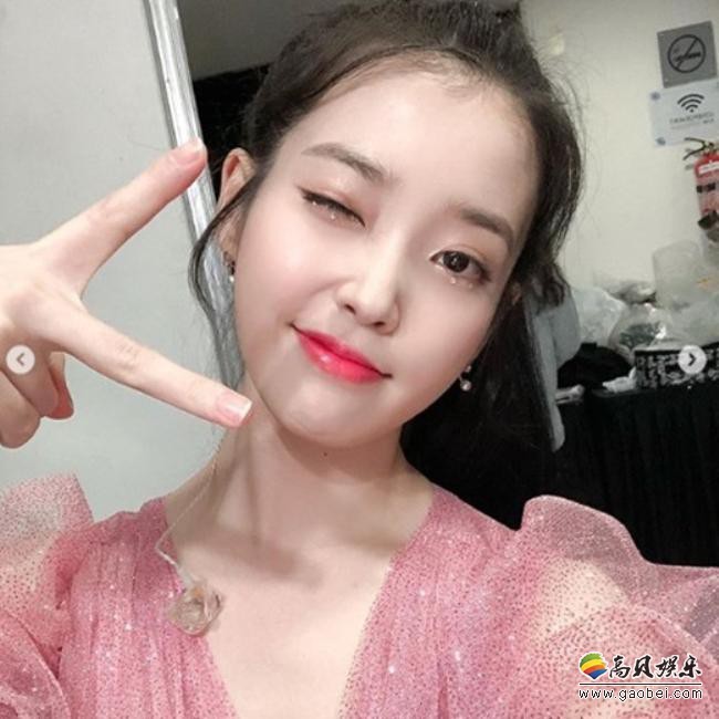 IU发文庆祝亚洲巡演顺利落幕！IU向演唱会所有工作人员以及观众表示感谢