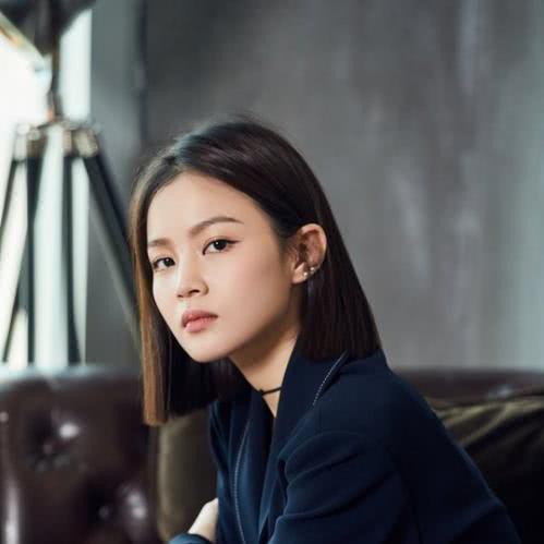 李夏怡与YG娱乐公司再进行多次协商以后，最终双方就不再续约达成了一致