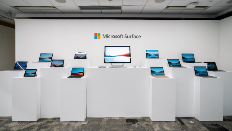 微软通过Surface设备融合软件和硬件技术优势，致力于提高人们的生产力