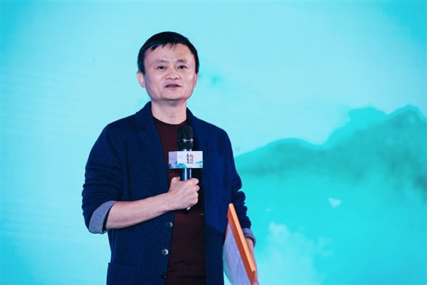 马云召开乡村教育午餐会，围绕推进乡村寄宿制改造与合理并校展开了讨论