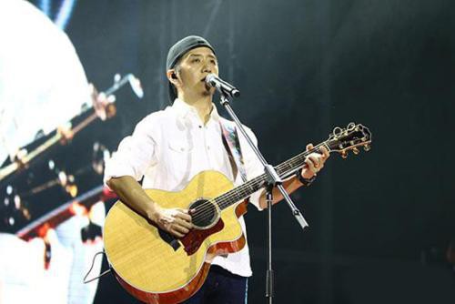 郝云微博否认对妻子进行过家暴，因由是否送孩子到妻子住处与其发生争执