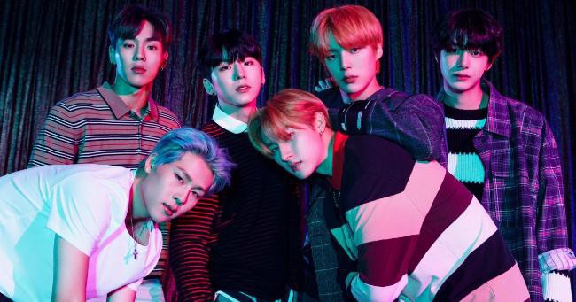 Monsta X经常在世界各地开唱，最近他们公开新一轮世界巡回演唱会消息