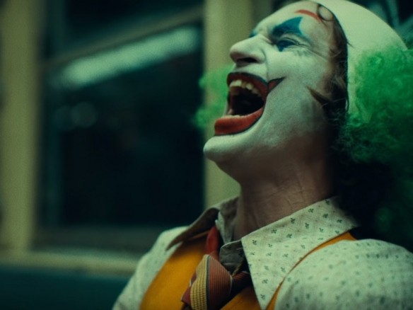 《小丑》亚瑟罕见疾病进入人们视线:pseudobulba affect假性延髓情绪