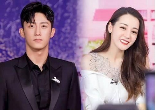 迪丽热巴被曝和同剧黄景瑜疑似假戏真做，被拍到深夜和男方一起回家过夜