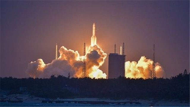 长征五号遥四预计今年七月执行我国第一次火星探测任务，发射火星探测器