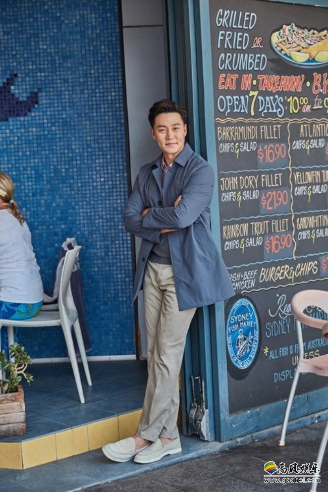 李瑞镇最新代言宣传照近日在网上曝光，成熟稳重气场吸引了广大粉丝目光