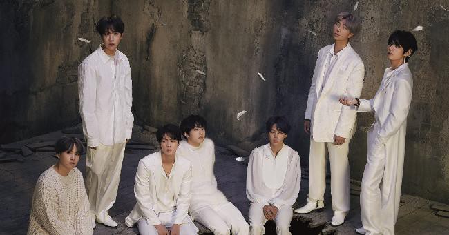防弹少年团终於公开新专辑的首波概念照，代表着各国Army又要开始推理