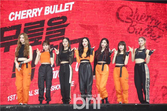 Cherry Bullet举行首张数码单曲发行纪念SHOWCASE，带来全新魅力舞台