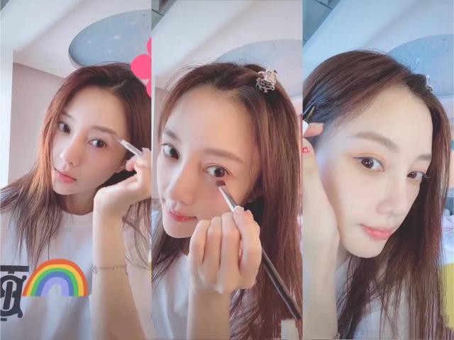 李小璐晒出视频，穿着白T恤素颜出镜，长发披肩，随后开始分享美妆过程