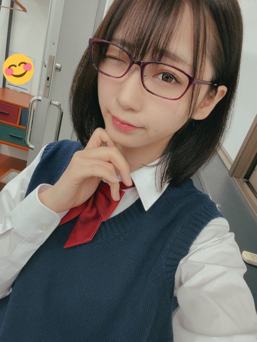 日本知名coser伊织萌登上日本周刊playboy!担任封面女郎 拍摄角色写真