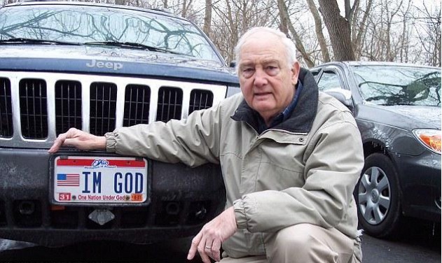 美国某男子车牌照官司获胜，获得使用自定义车牌照“我是上帝”正当权益