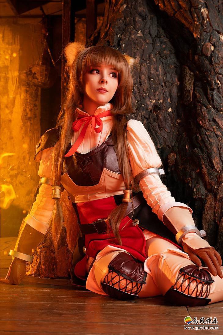 俄罗斯Coser妹子不是换衣服化妆这么简单，大胆露出重要部位吸引众粉丝