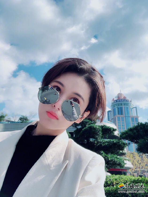 特殊时期很多明星宅在家里变成美食博主，张馨予也不例外，在微博晒美食