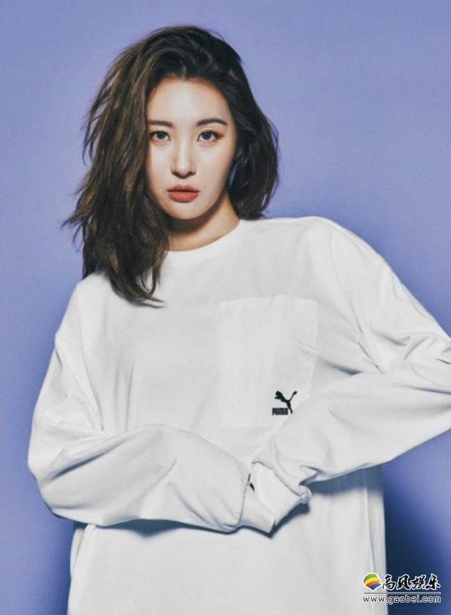 宣美近日为代言品牌拍摄一组最新宣传照，运动休闲风格衬托K-POP女神范