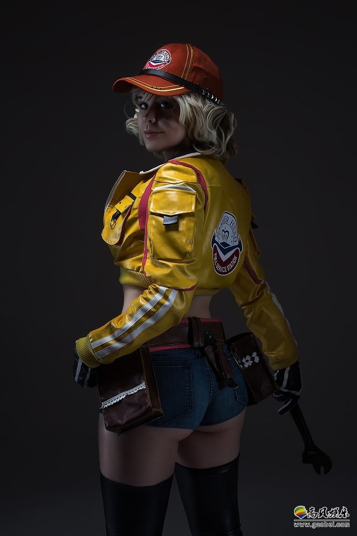 俄罗斯辣妹coser最终幻想15希德妮奥拉姆cos老司机修车妹