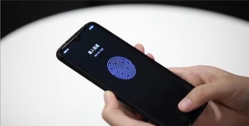 红米Redmi品牌总经理卢伟冰宣布，Redmi已在LCD屏幕实现LCD屏幕指纹