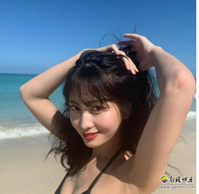 韩国女团TWICE成员MOMO社交网站发布一组近照，吸引广大粉丝们目光