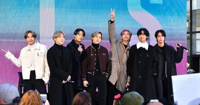 韩流粉丝因为偶像学起韩文，防弹少年团以粉丝兴趣内容打造正式韩文教材