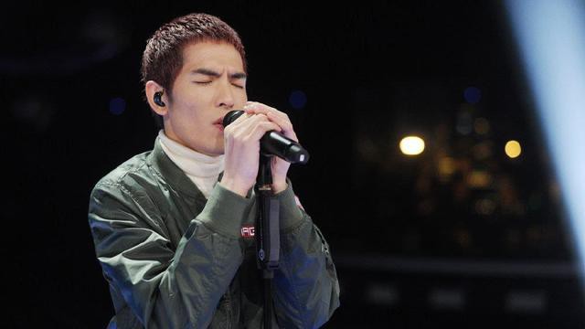 萧敬腾被小S问到“女朋友就是经纪人”疑似间接承认他与经纪人恋人关系